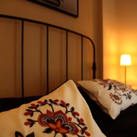 アパート Levant & *